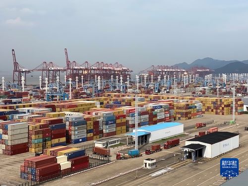 神州答卷二十年馳而不息 浙江向海而興的實踐——從海洋經濟后發優勢到引領動力，兼論糧油中轉倉儲的戰略支撐